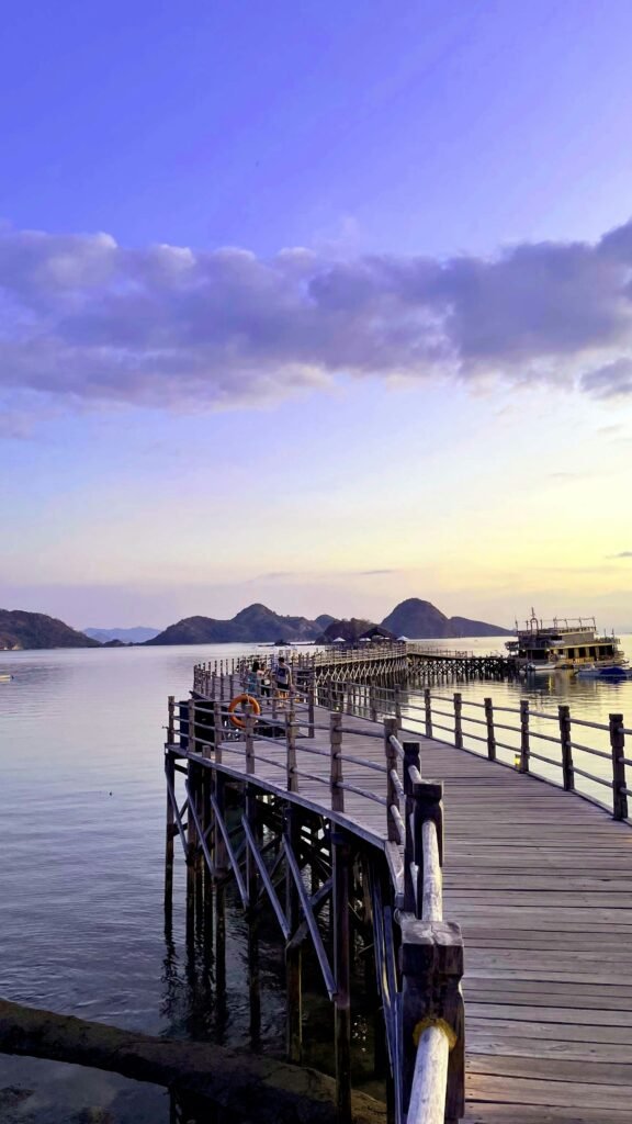 Komodo Phinisi Boat Experience in Labuan Bajo