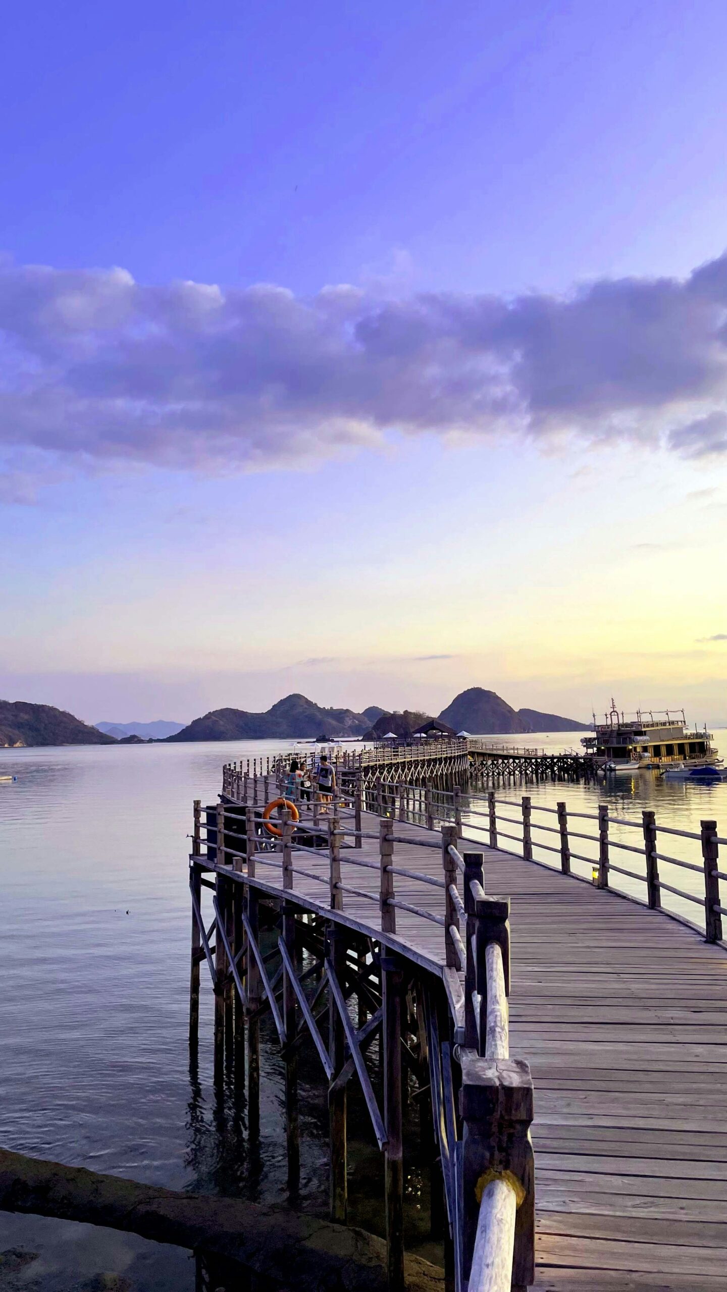 Komodo Phinisi Boat Experience in Labuan Bajo